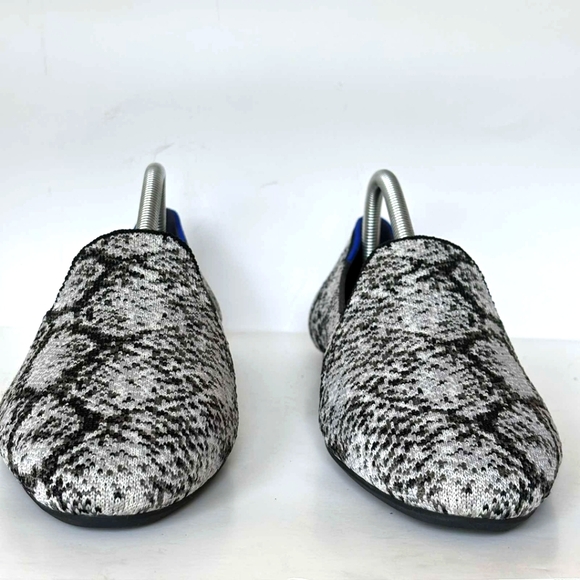 NIB Rothy’s Almond Loafer, Python print, size 10.5 - Picture 2 of 9